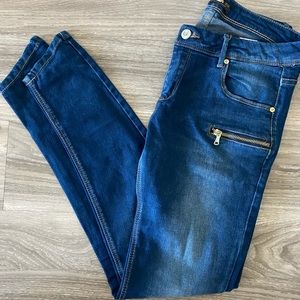 Pull & Bear Mid Rise Jean with Gold Details (28)